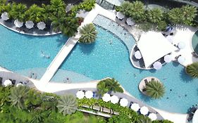 Novotel Phuket Karon Beach Resort And Spa 4*